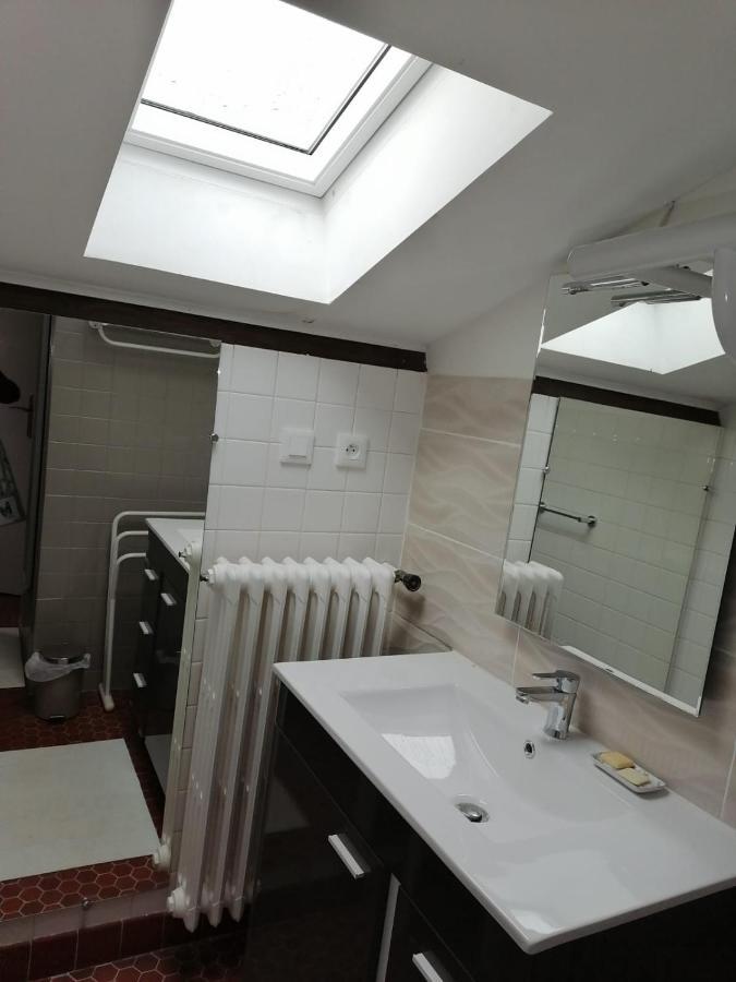 Ferienwohnung Lou Mas Suzoun Ucel Exterior foto